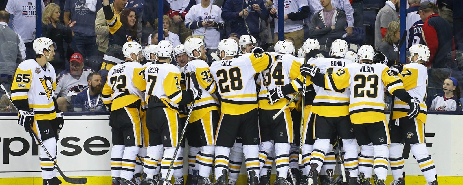 Penguins go to Nashville restaurant, get hilariously trolled by the staff.