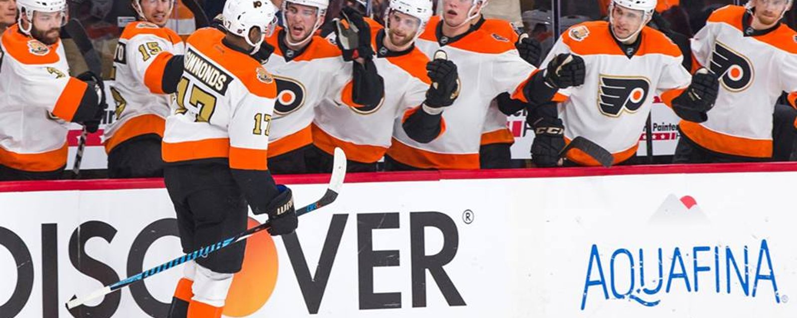 Simmonds makes Flyers history!