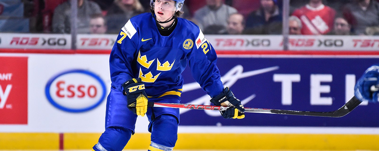 Report: Canucks top prospect signs a new deal in Sweden
