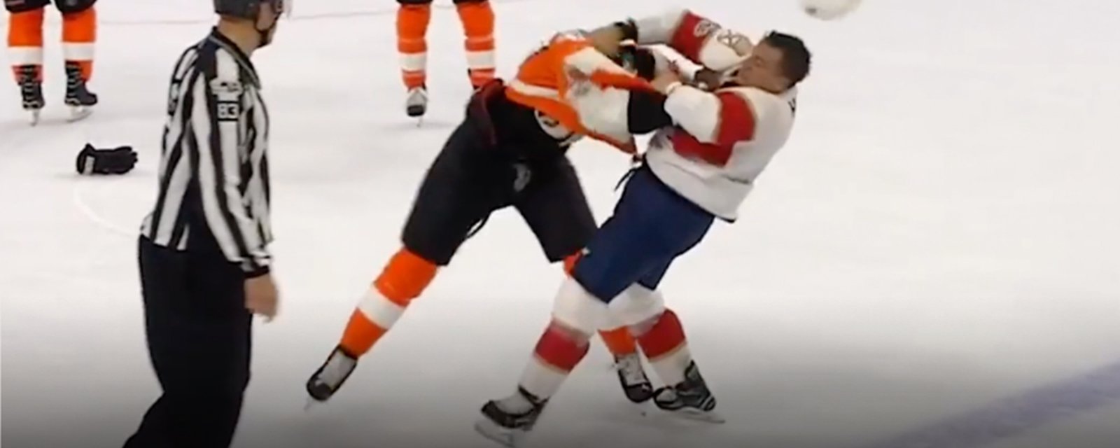 Must See: Simmonds drops Haley with a HUGE left