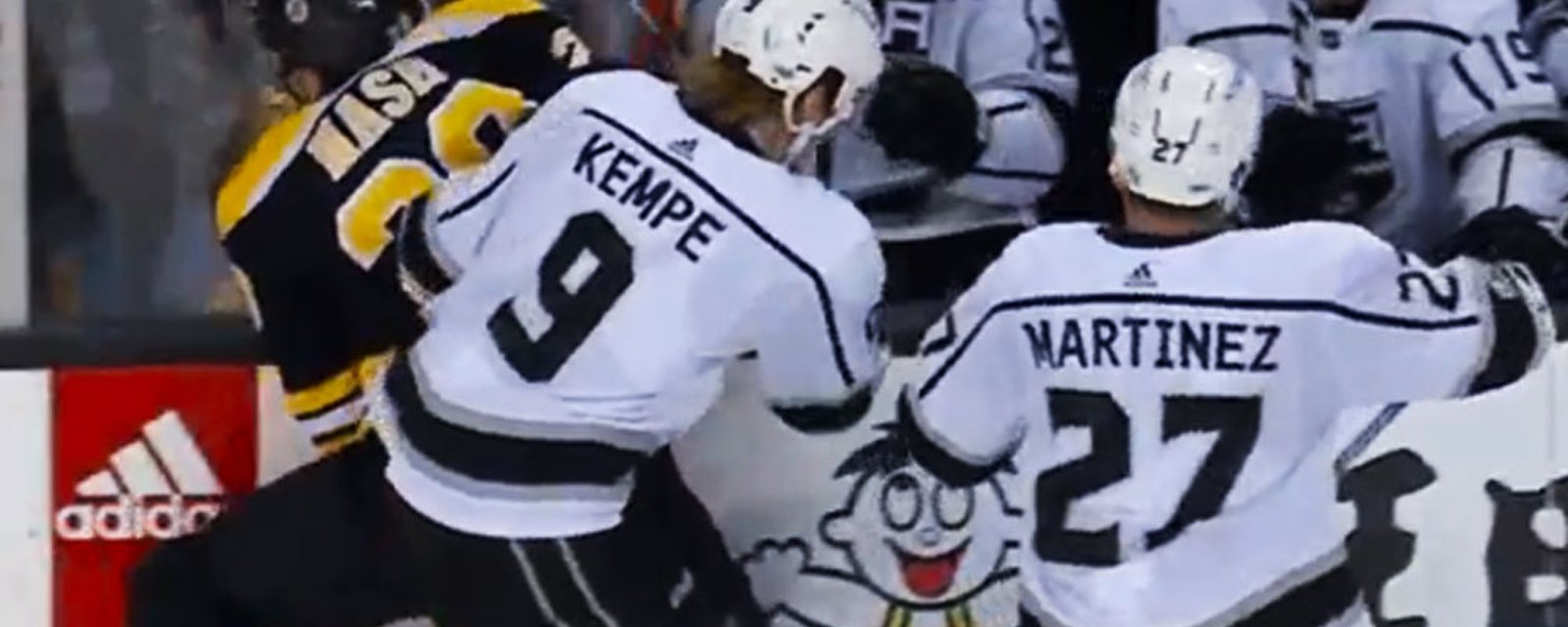 Kempe unleashes vicious hit to the head, no penalty issued