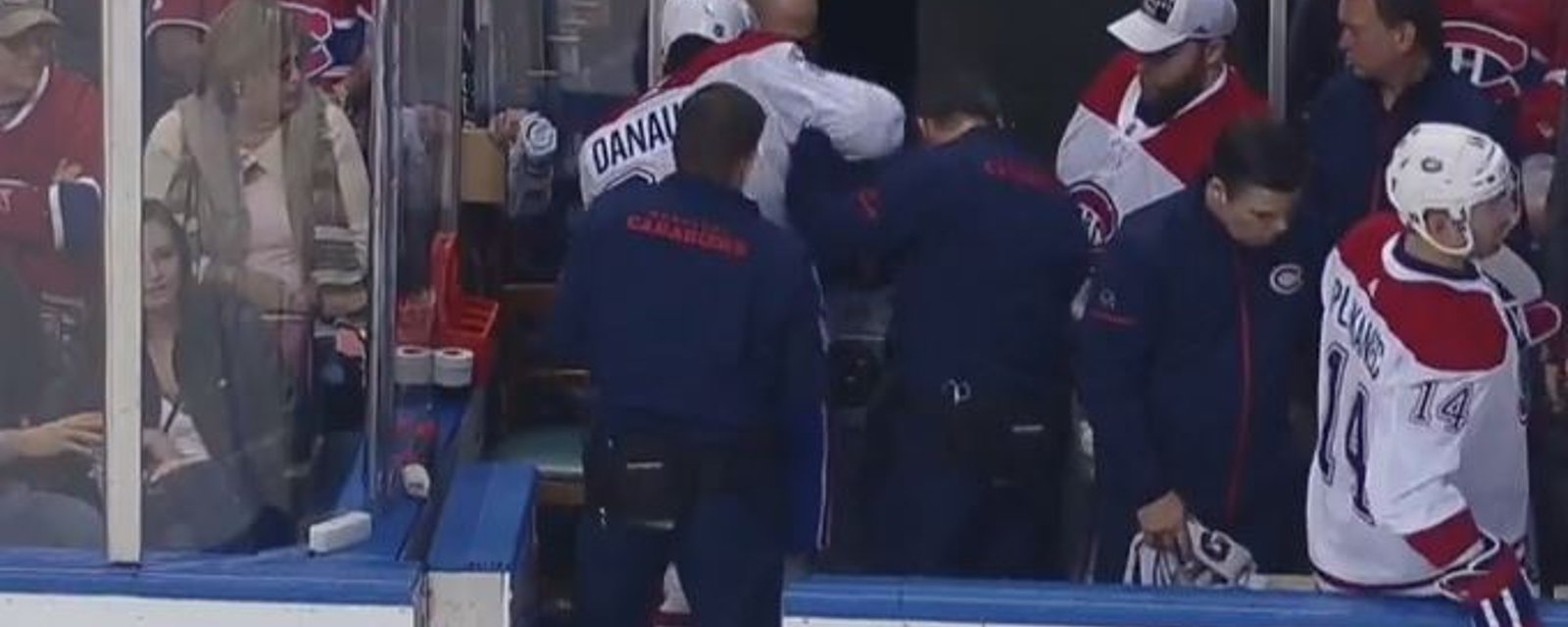Breaking: Danault heads to dressing room with apparent leg injury 