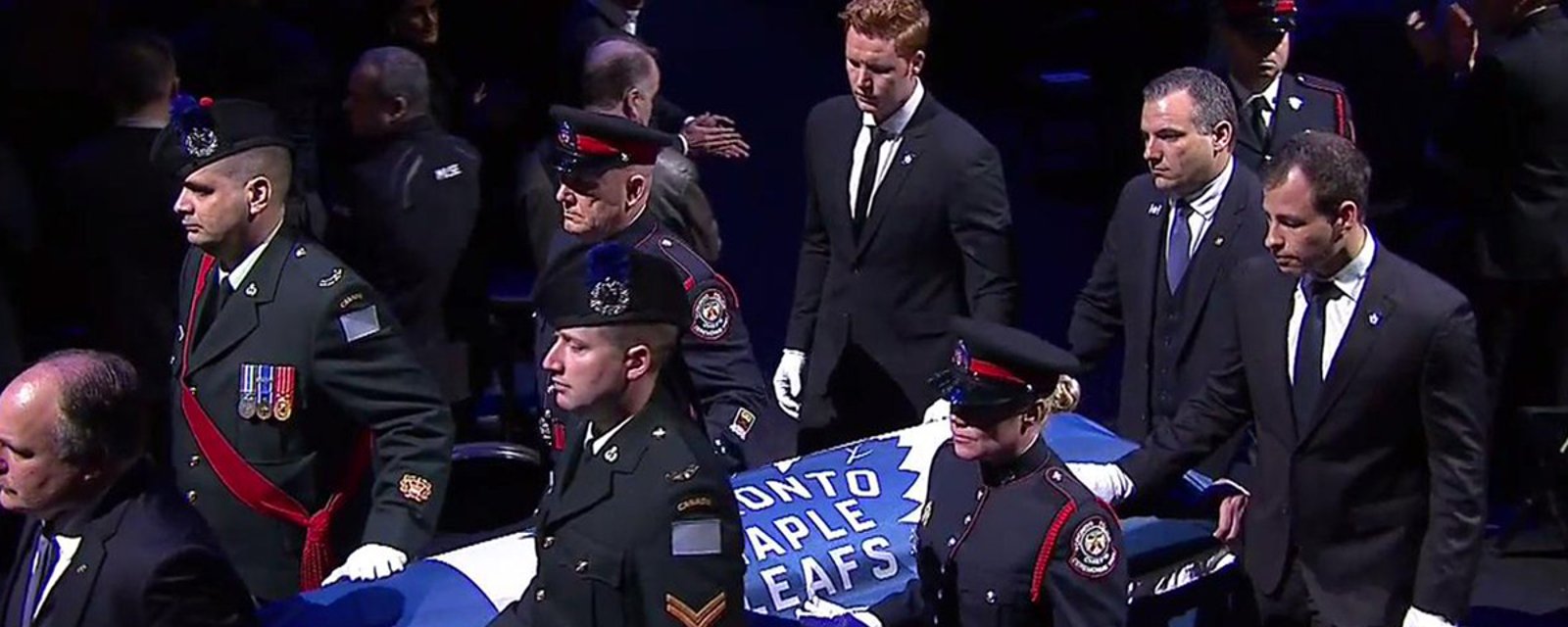 Leafs goalies Andersen and McElhinney pay the ultimate respect to Johnny Bower