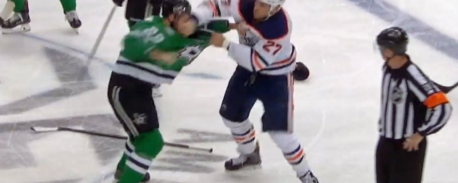 Lucic and Pateryn drop the gloves in heated heavyweight fight!