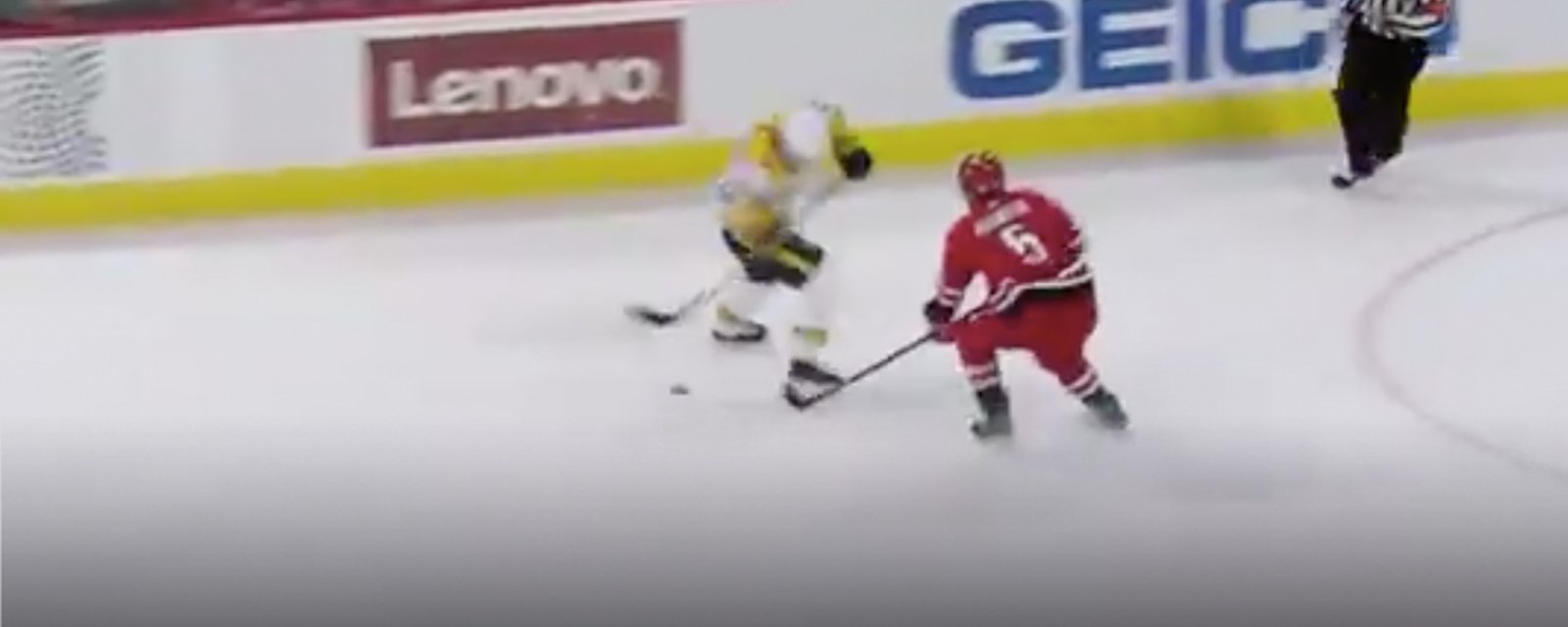 Must see: Arvidsson puts puck between his legs and snipes top corner