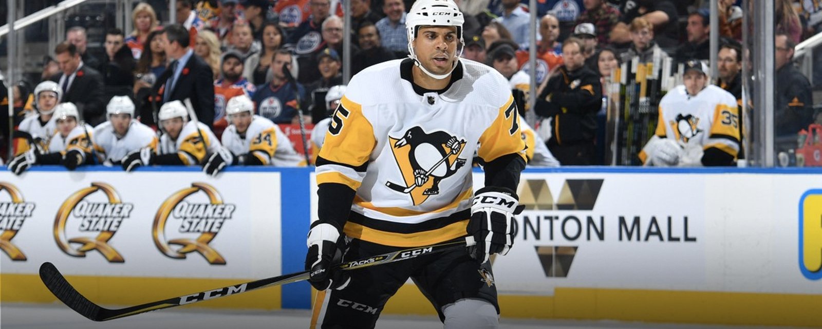 Report: Fans are still divided on Reaves trade