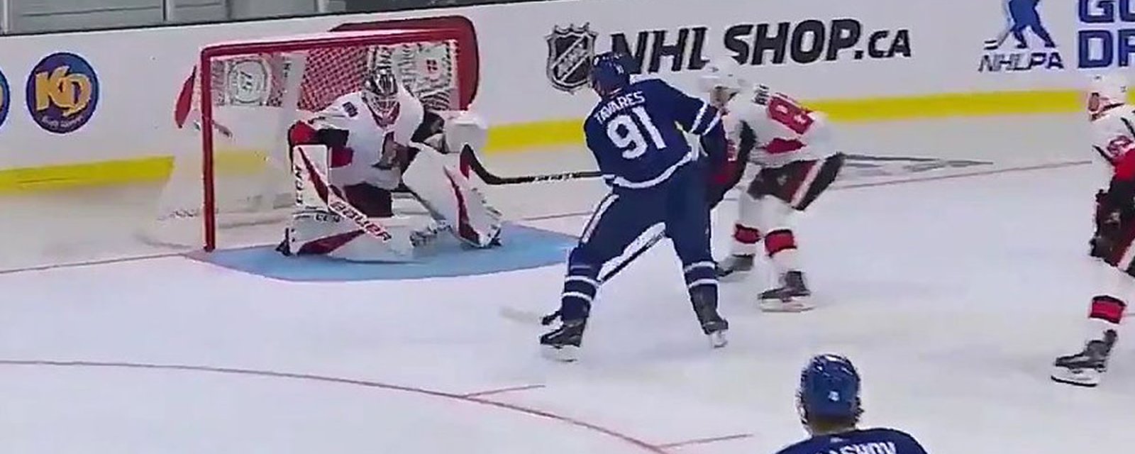Breaking: Tavares scores his first goal as a Leaf! 