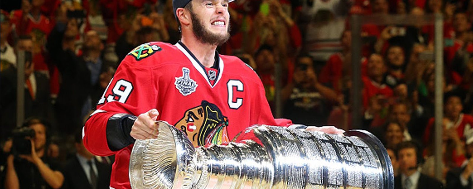 Report: Toews requests strange private meeting with NHL comissioner Gary Bettman
