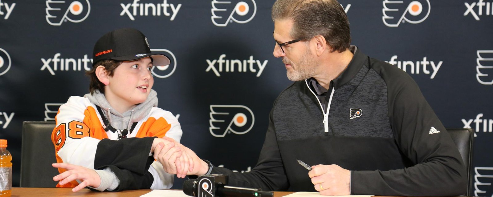 Flyers sign 14-year-old cancer patient to contract! 