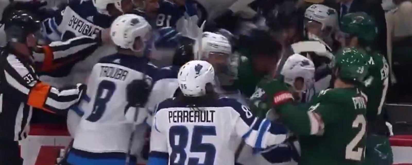 Brawl breaks out on the Jets bench after an elbow to the jaw from Lowry.