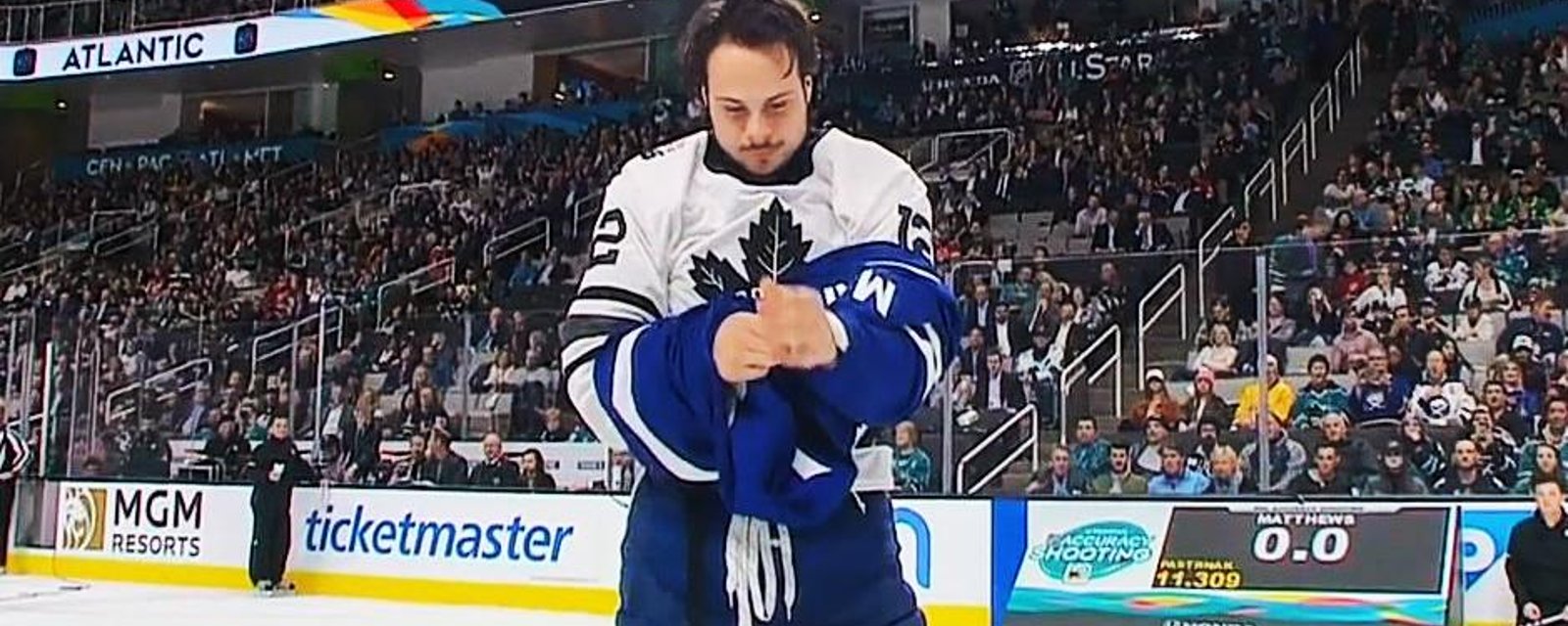 Matthews will auction off Marleau tribute jersey for charity 