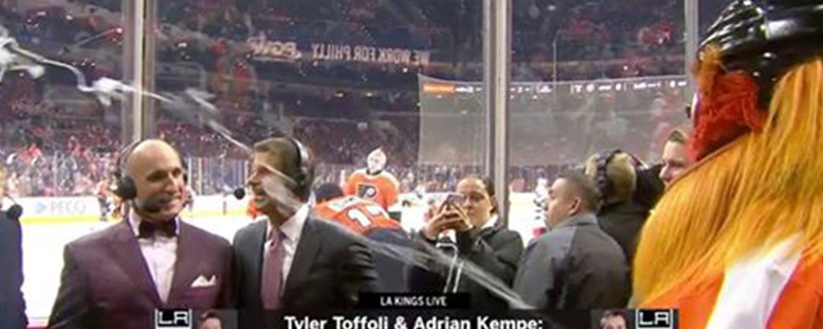 Gritty gone wild! The Flyers mascot gets weirdly sexual with Kings reporters.