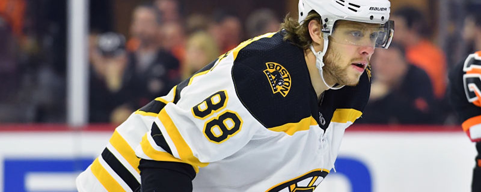 Bruins plan blockbuster deal following Pastrnak's freak injury! 