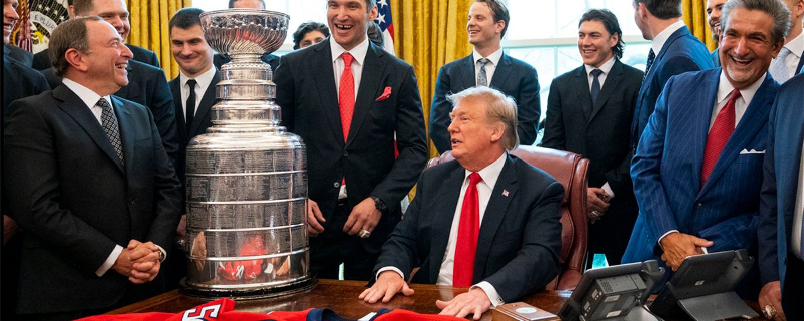 Trump puts Ovechkin on the spot during White House visit