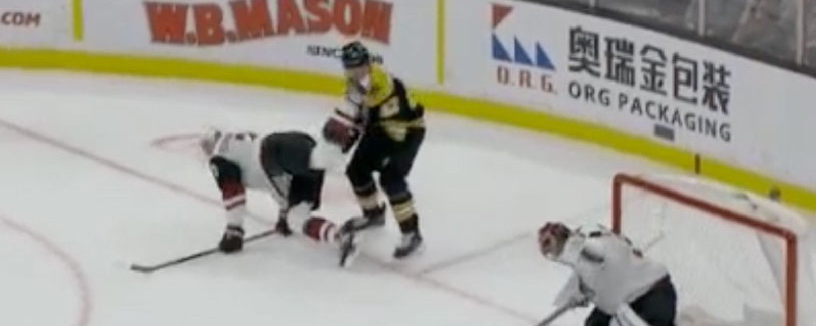 Breaking: Backes' face gets lacerated by skate during bout against Coyotes! 