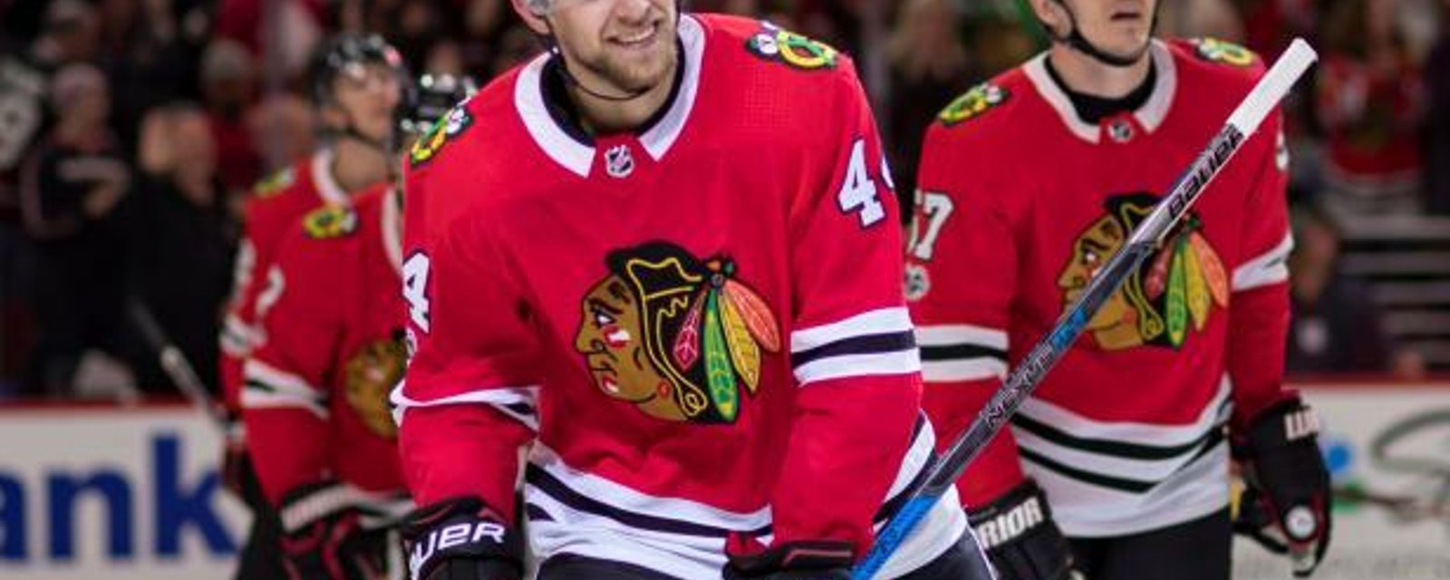 Breaking: Hawks place veteran defenseman on waivers after failing to trade him! 