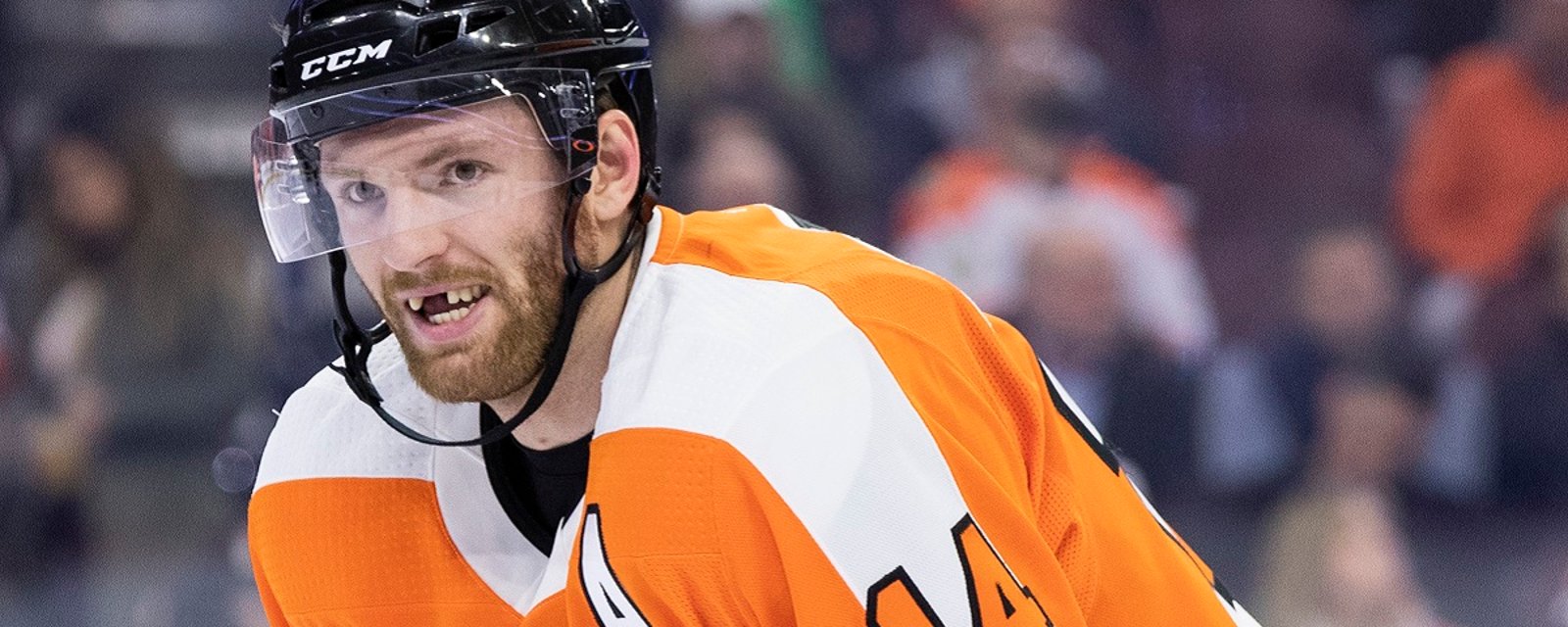 Couturier snaps after “missed” call from NHL officials.