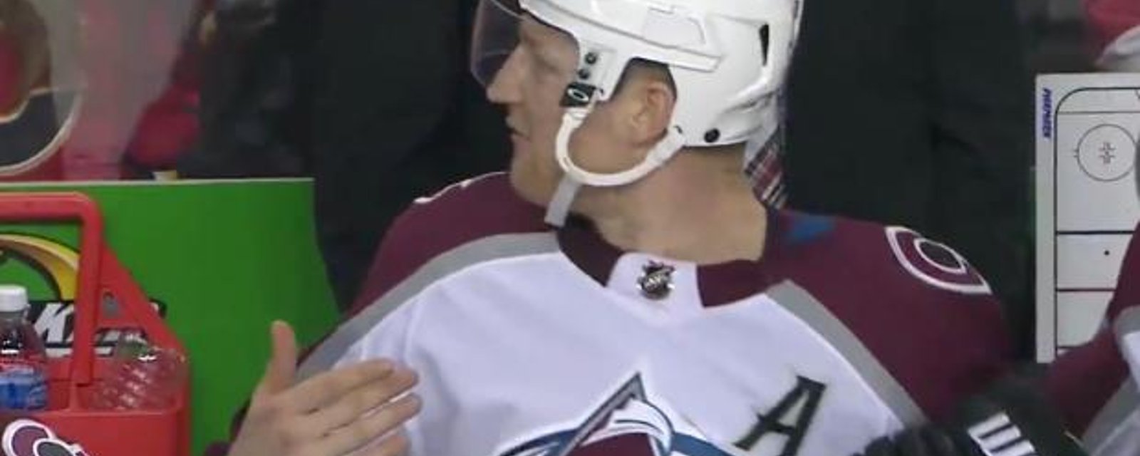 Things boil over In Colorado: MacKinnon blows a gasket at his own coach during loss to Flames!