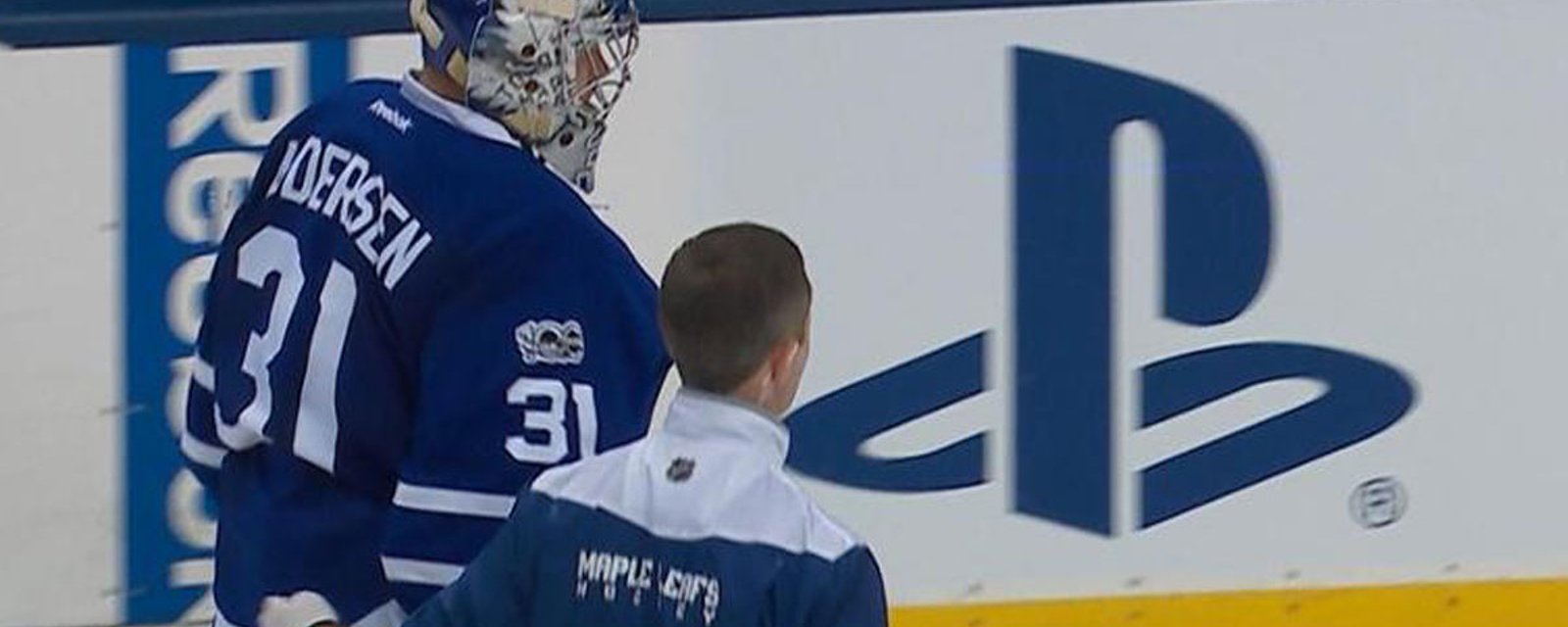 Breaking: Andersen goes down hard in Leafs' practice! 