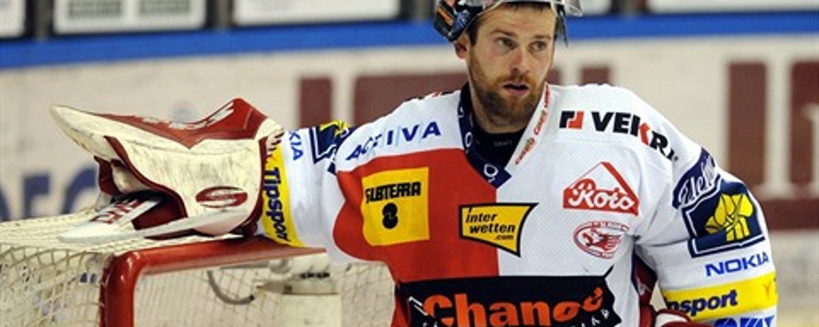 Gold medalist goalie commits suicide at just 41 years old