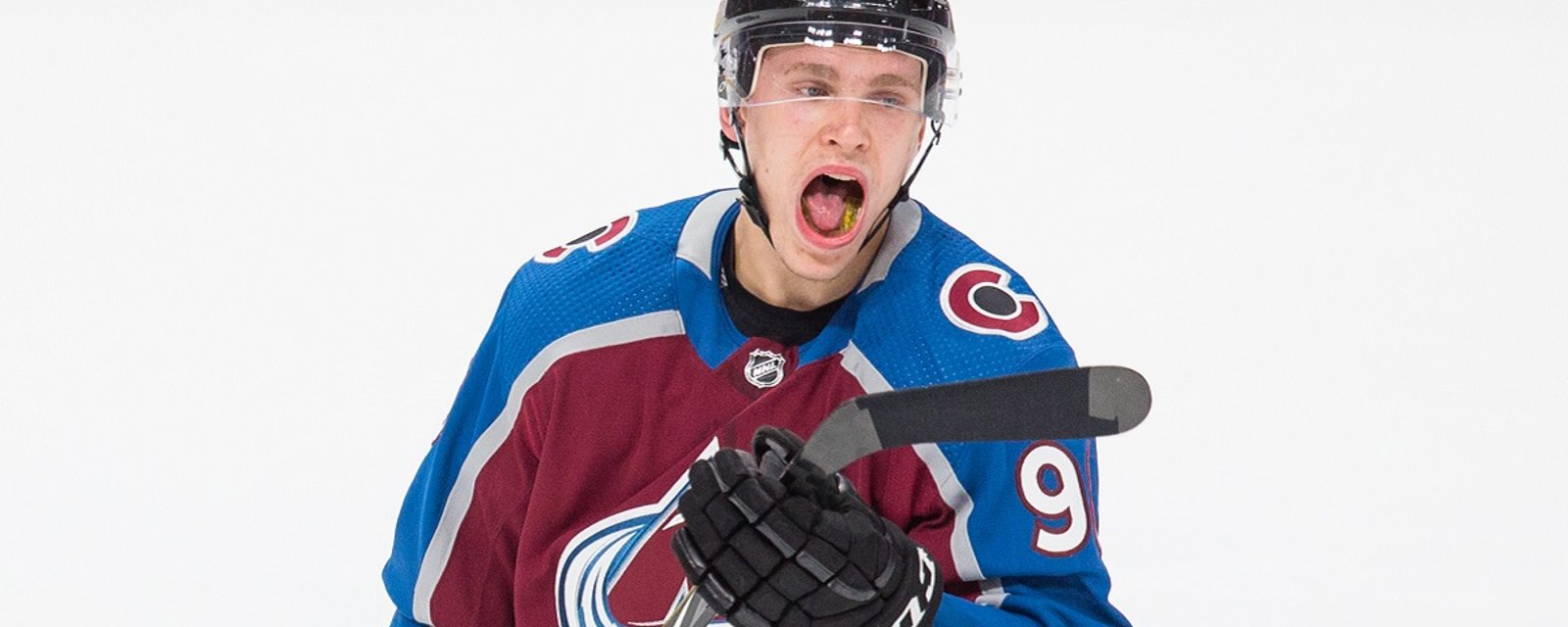 Mikko Rantanen puts pressure on the Avalanche, begins skating with team in Europe.