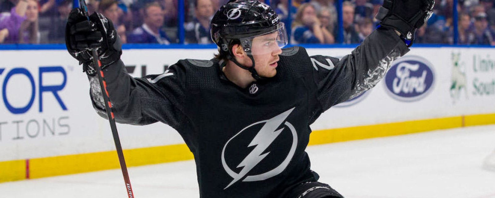 Brayden Point ends contract stalemate, signs short-term deal with Lightning