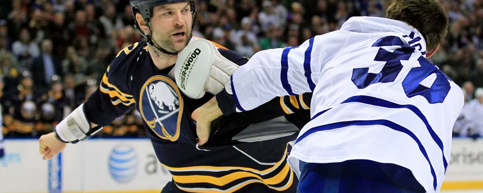 John Scott claims he choked out teammate unconscious in Sabres’ locker room