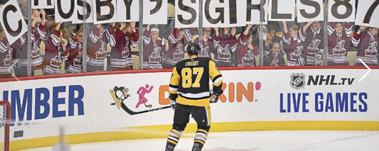 Crosby goes above and beyond for all-girls team in Pittsburgh