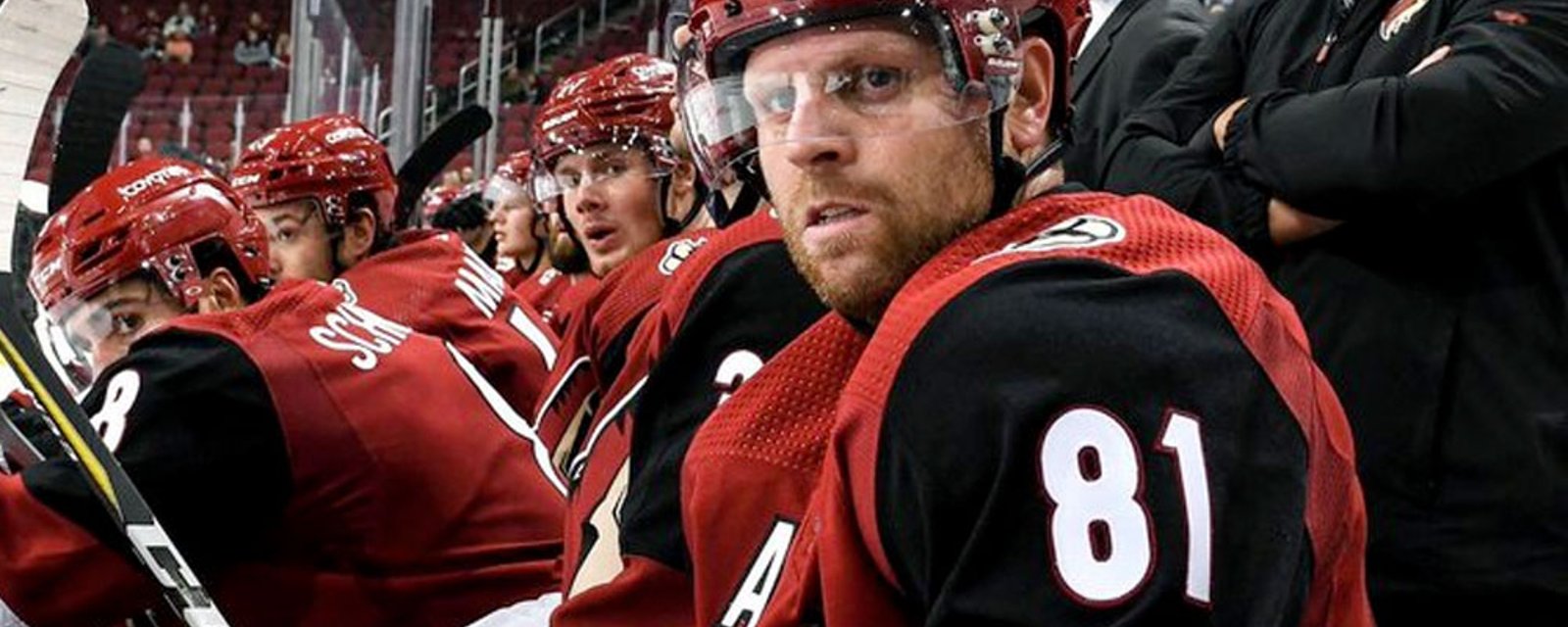 Kessel scores his first goal as a member of the Coyotes
