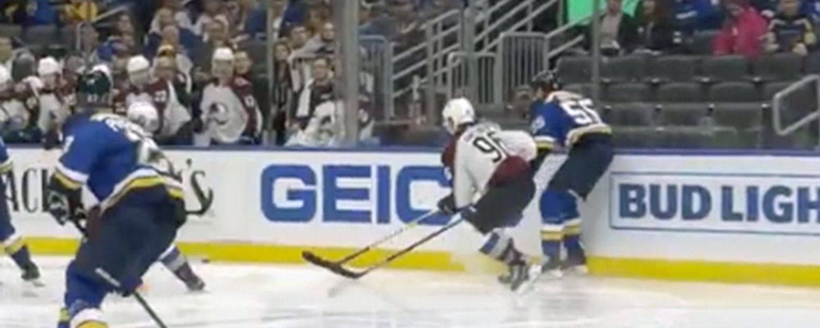 Rantanen forced to leave game after gruesome leg injury