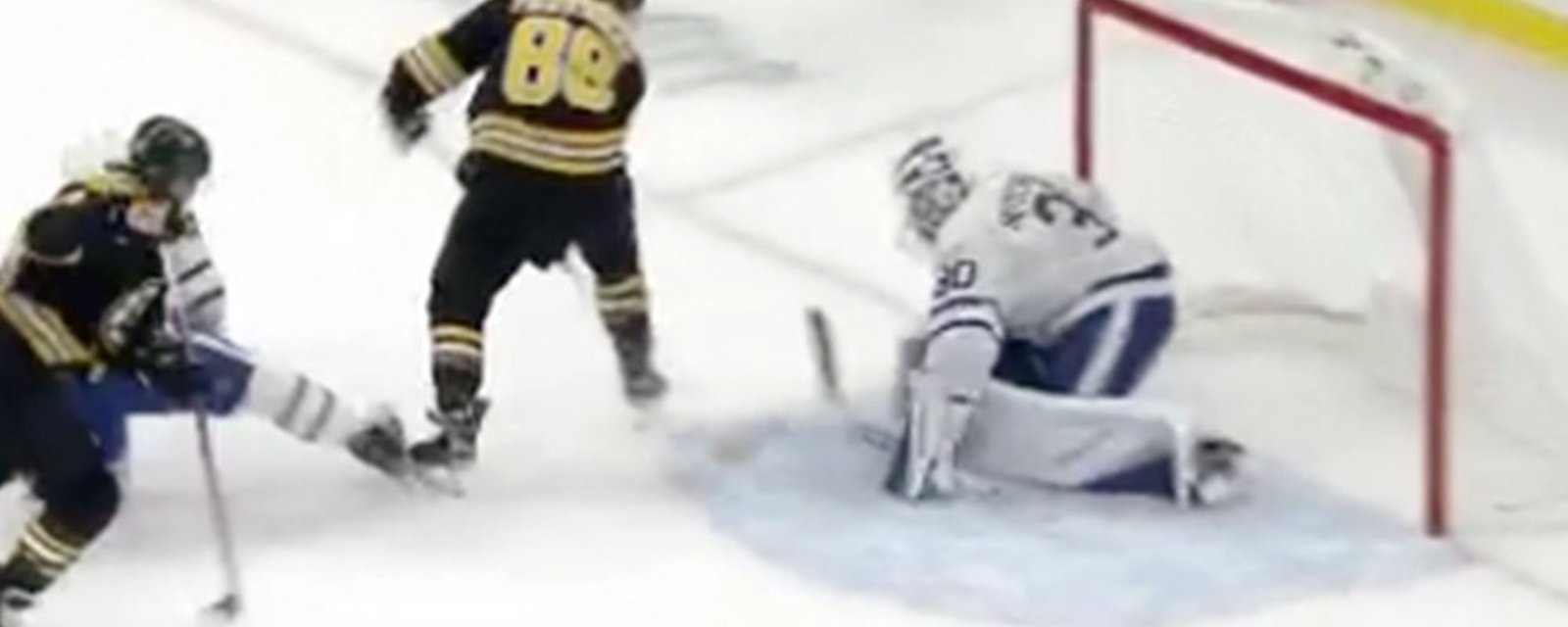 Pastrnak goes between the legs for a beauty and then pulls off the celly of the year!