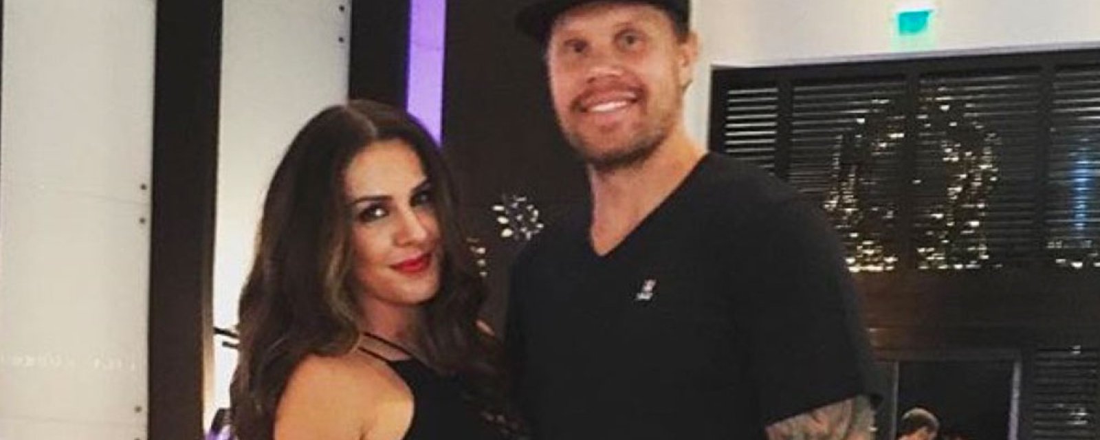 Jokinen’s wife calls out Panthers’ embarrassing display case “honouring” her husband 