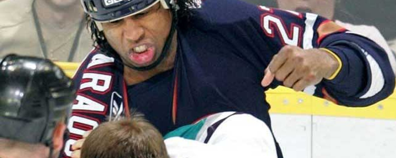 Former NHL enforcer Laraque in hospital with COVID-19 diagnosis 