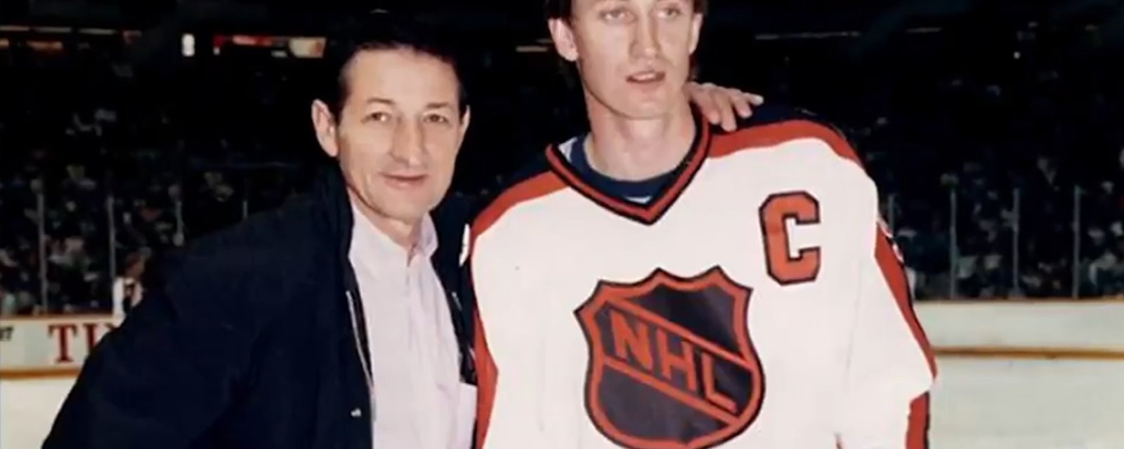 Wayne Gretzky sends his father Walter a beautiful message for Father's Day.