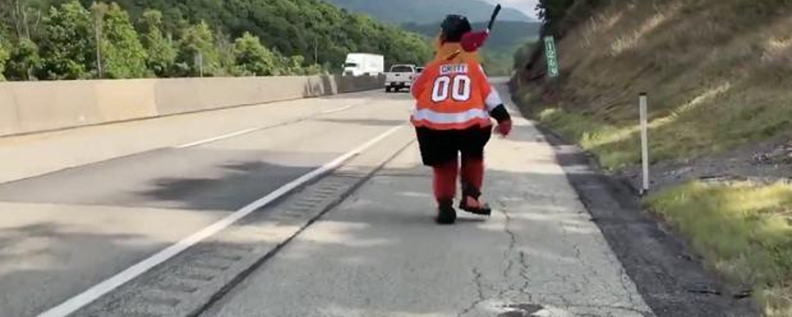 Gritty’s attempt to get to the NHL bubble goes terribly wrong!