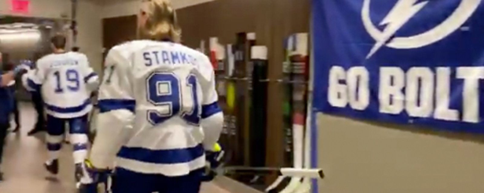 Stamkos returns to the lineup for Game 3 