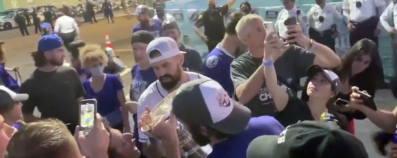 Lightning throw social distancing out the window in Stanley Cup celebration with fans