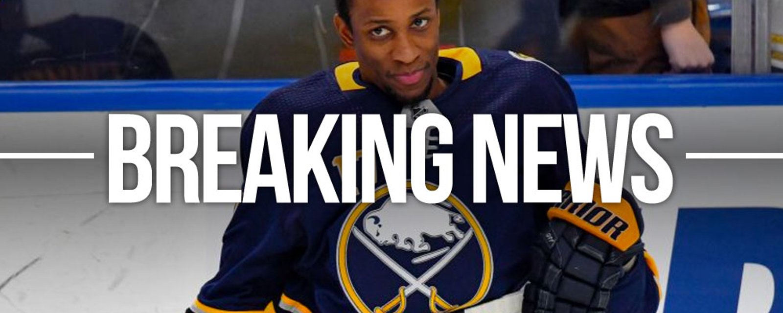 Wayne Simmonds signs with the Maple Leafs! 