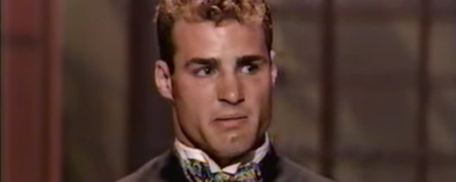 Throwback: Eric Lindros gives emotional speech after winning the Hart Memorial Trophy.