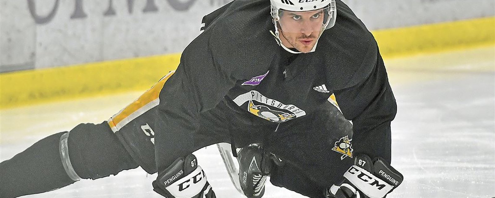 Crosby shows off what makes him so great during practice 