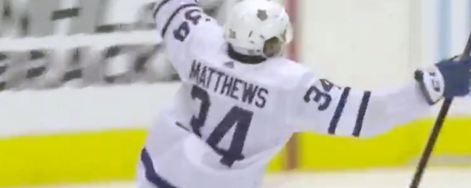 Matthews caps off 4 goal comeback in OT to keep the Leafs alive!