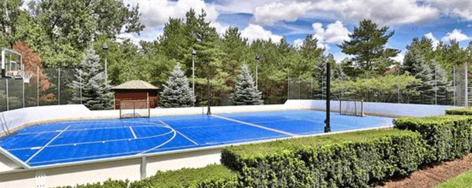 Former NHLer Gary Roberts sells rink house for close to $7 M! 
