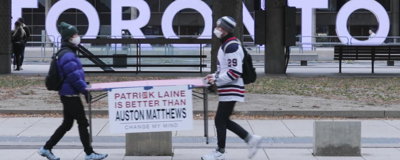 Jets fan triggers fans in Toronto by arguing Laine is better than Matthews.