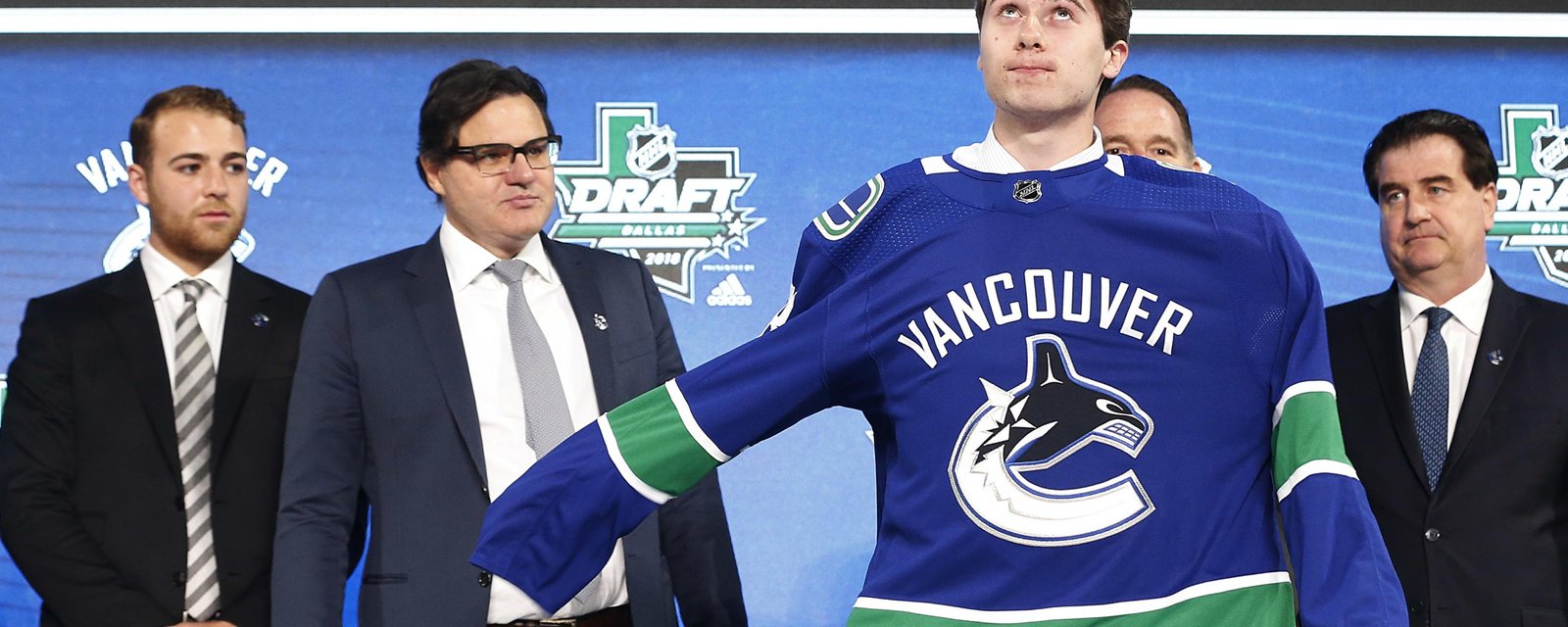 Vancouver Canucks pressured to change their historic logo