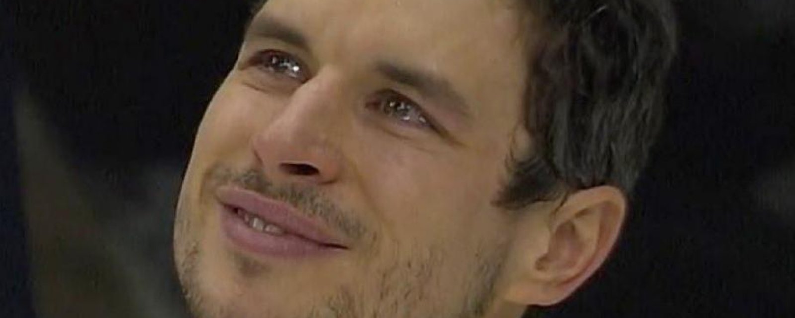 ICYMI: Crosby can't hold back tears during emotional tribute. 