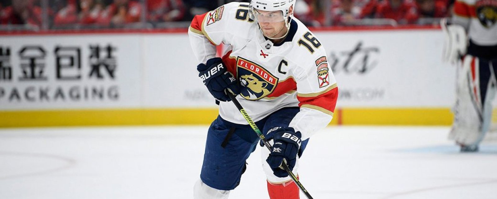 Aleksander Barkov pulled from lineup minutes before game vs. Chicago 