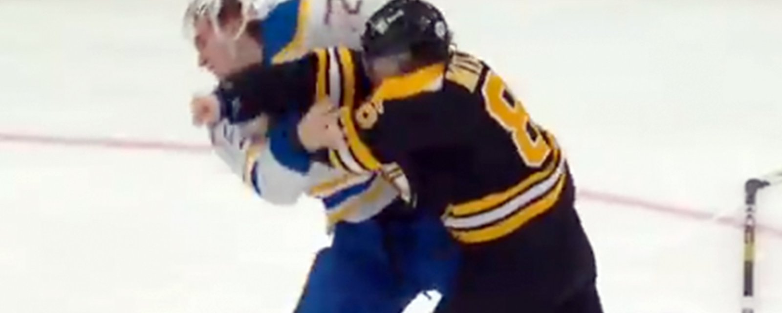 Kevan Miller drops 6 foot, 7 inch Tage Thompson with an enormous right hand