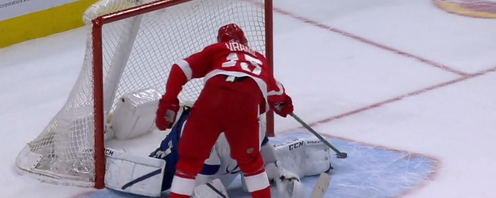 Jakub Vrana channels his inner Pavel Datsyuk to keep the Red Wings in it.