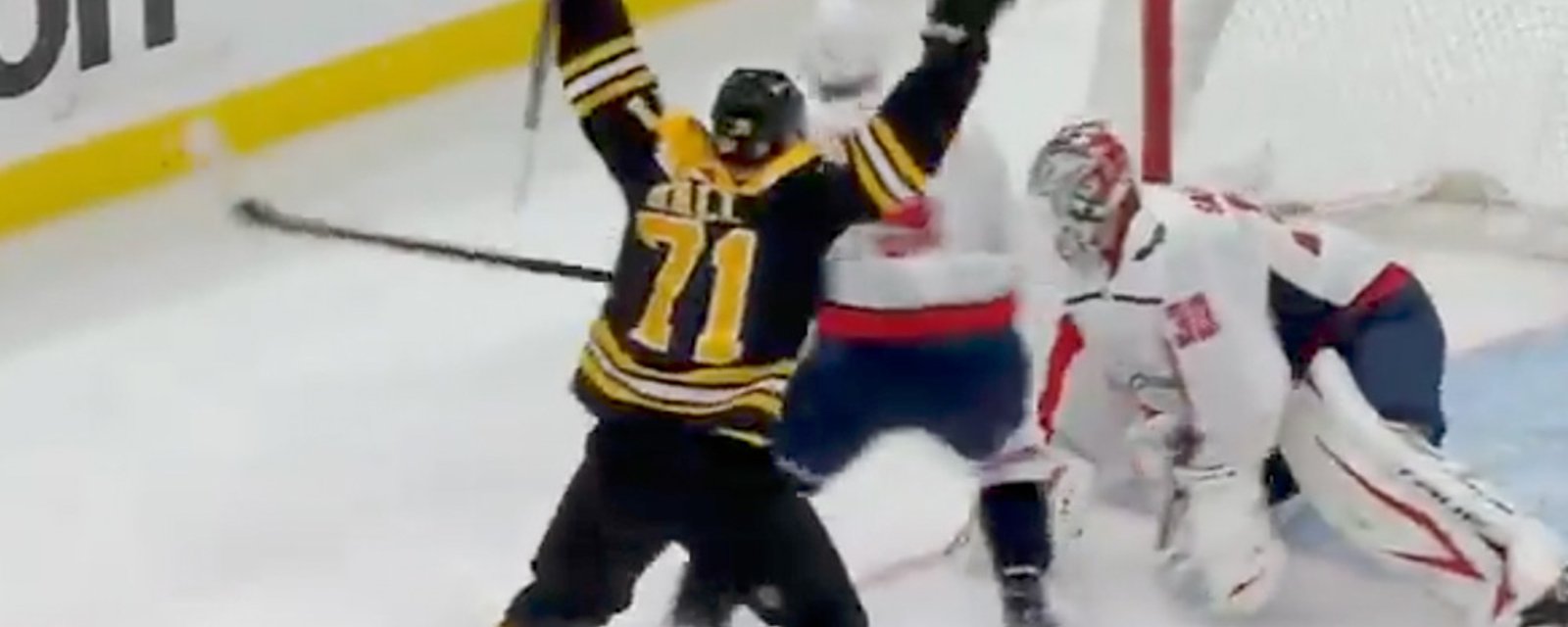 Taylor Hall scores crazy spin-o-rama goal for Bruins 
