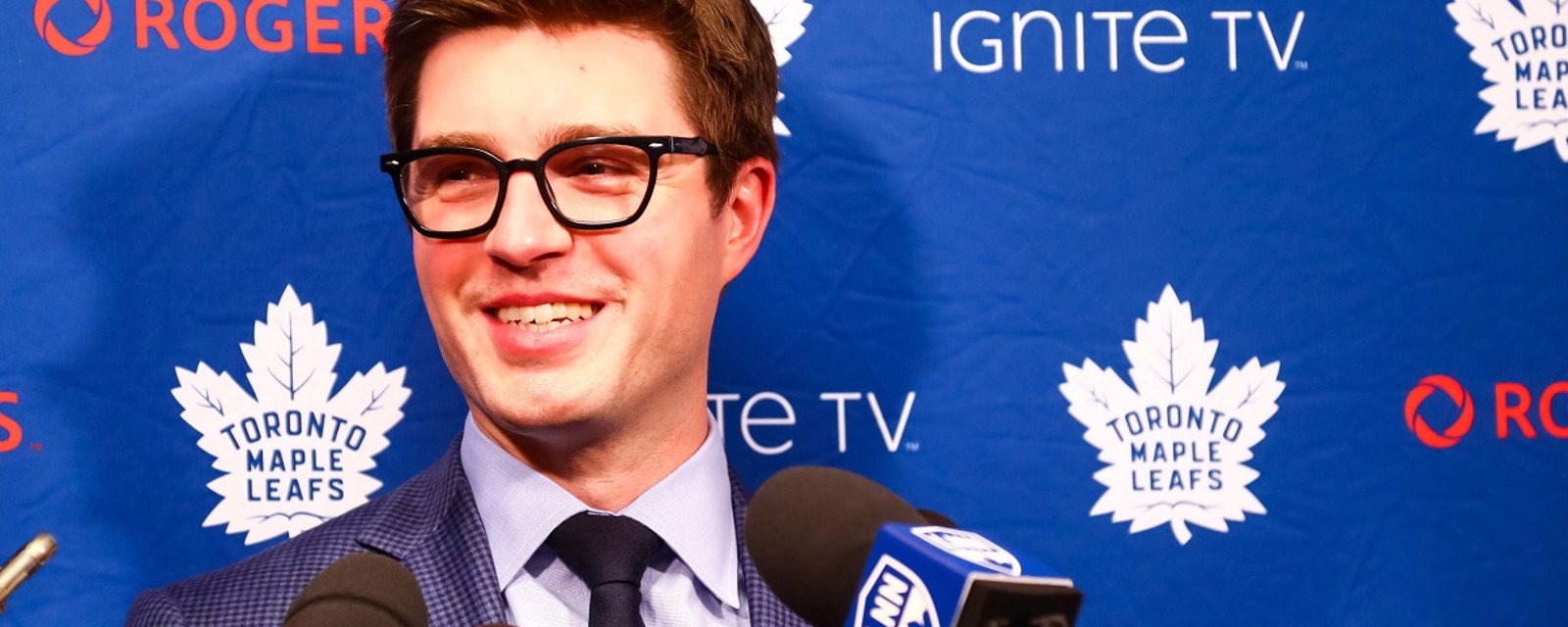 Kyle Dubas signs KHL defenseman to the roster.